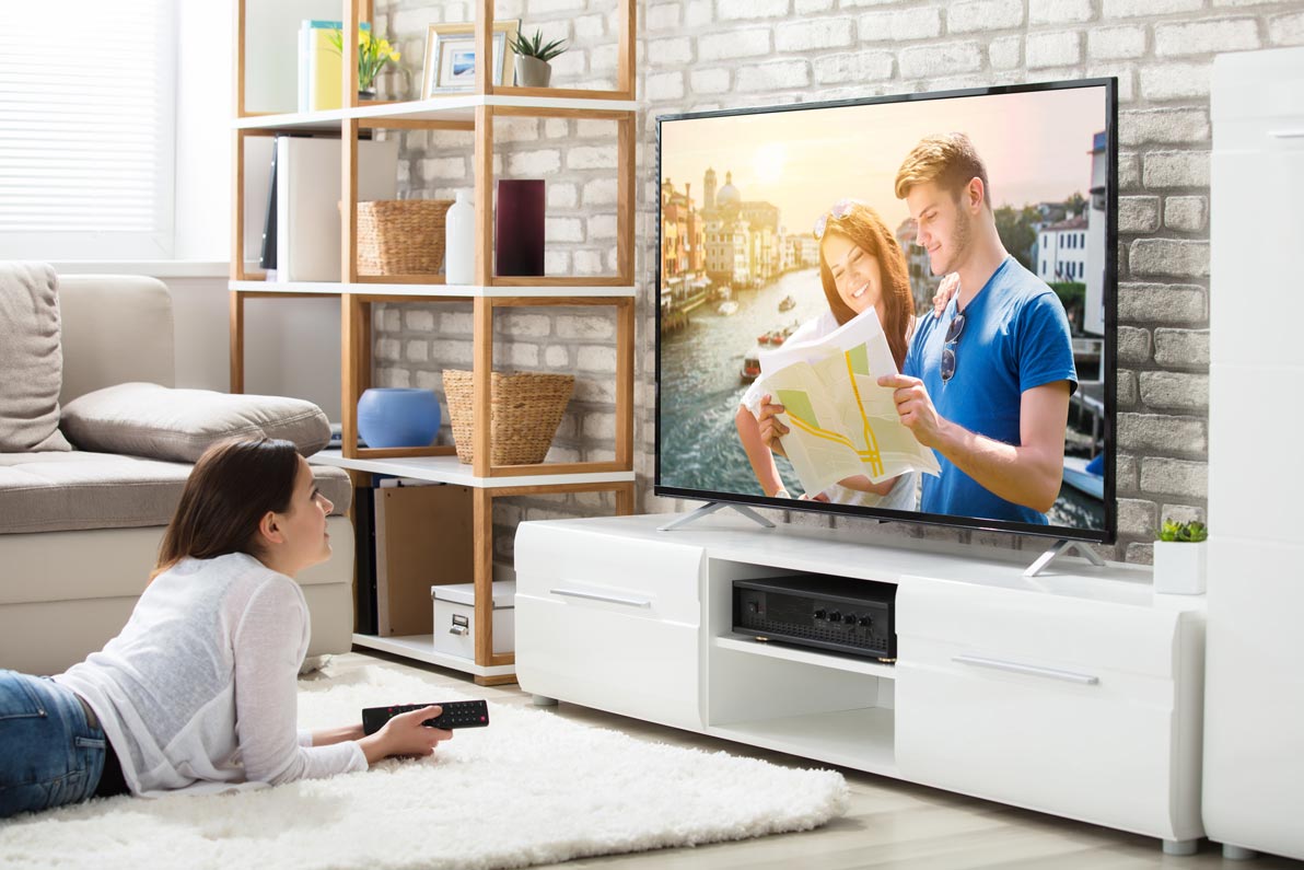 Jak zaaranżować ścianę telewizyjną?